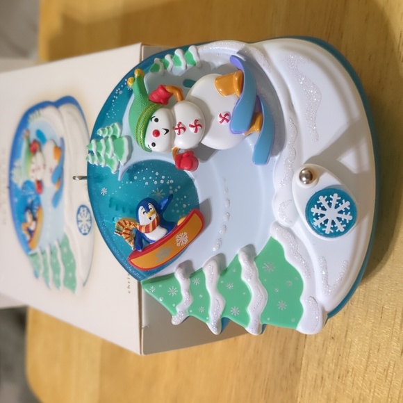 Hallmark Other - Downhill Fun Spin-A-Majigs ornament 2008